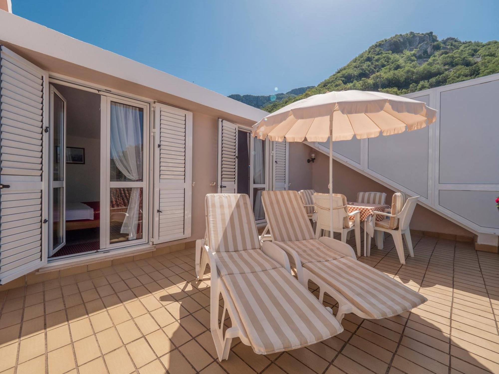 Apartments Marina 斯韦蒂·斯特凡 外观 照片